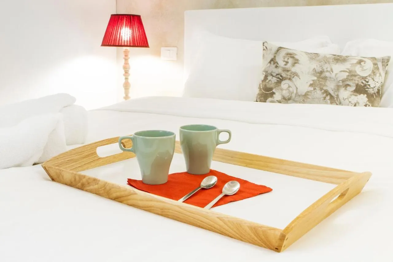 Getthekey San Vitale Apartment Болонья 0*,  Италия